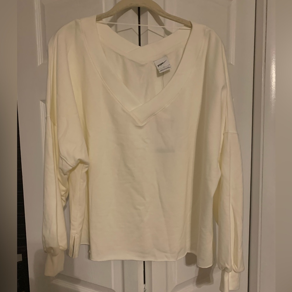 Nike Women’s Yoga Oversized Sweatshirt, Large, NWT